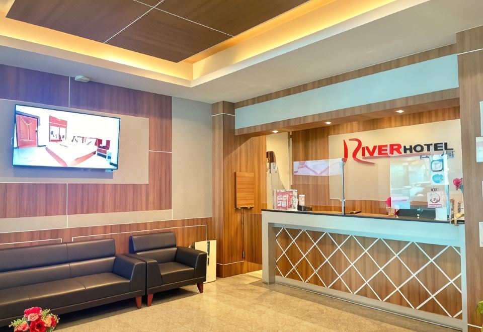 ห้องอาหารแม่น้ำริมน้ำของ River City Hotel Pattani