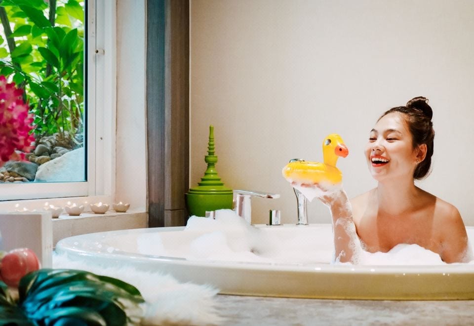 มุมสปาและพื้นที่ผ่อนคลายของ AVANI Pattaya Resort โทนอบอุ่นเป็นส่วนตัว