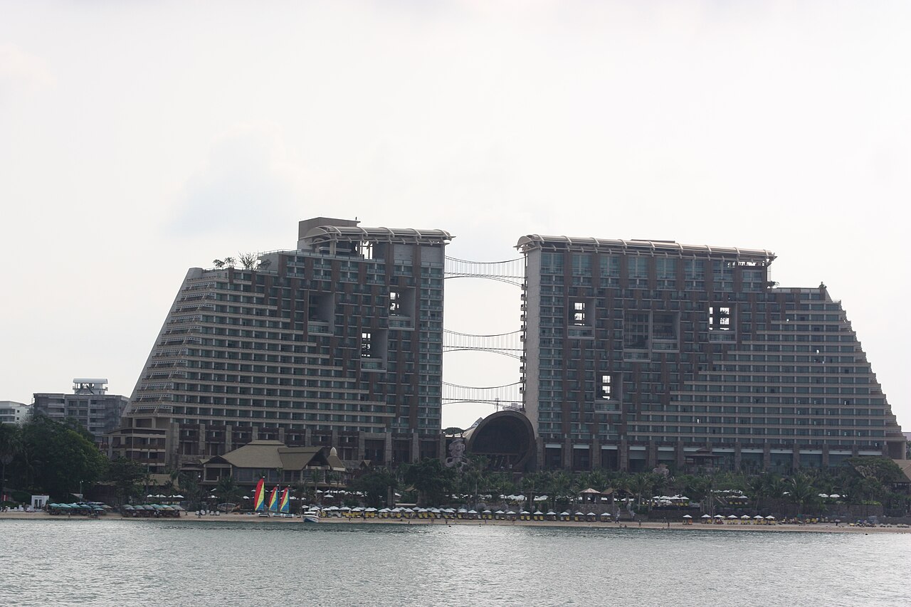 Centara Grand Mirage Beach Resort