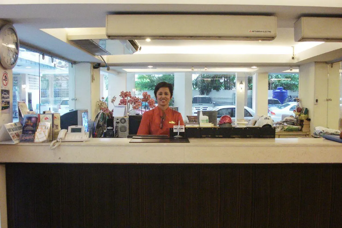 พื้นที่ส่วนกลางและล็อบบี้ของ LK Mansion พัทยา ใจกลางพัทยา ใกล้หาดและตลาดกลางคืน