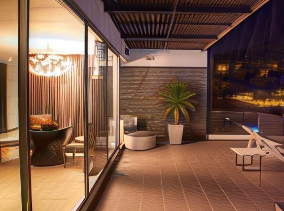สระว่ายน้ำกลางแจ้งของ Manita Boutique Hotel พัทยา ท่ามกลางสวนเขียวเปิดให้ใช้ 24 ชั่วโมง