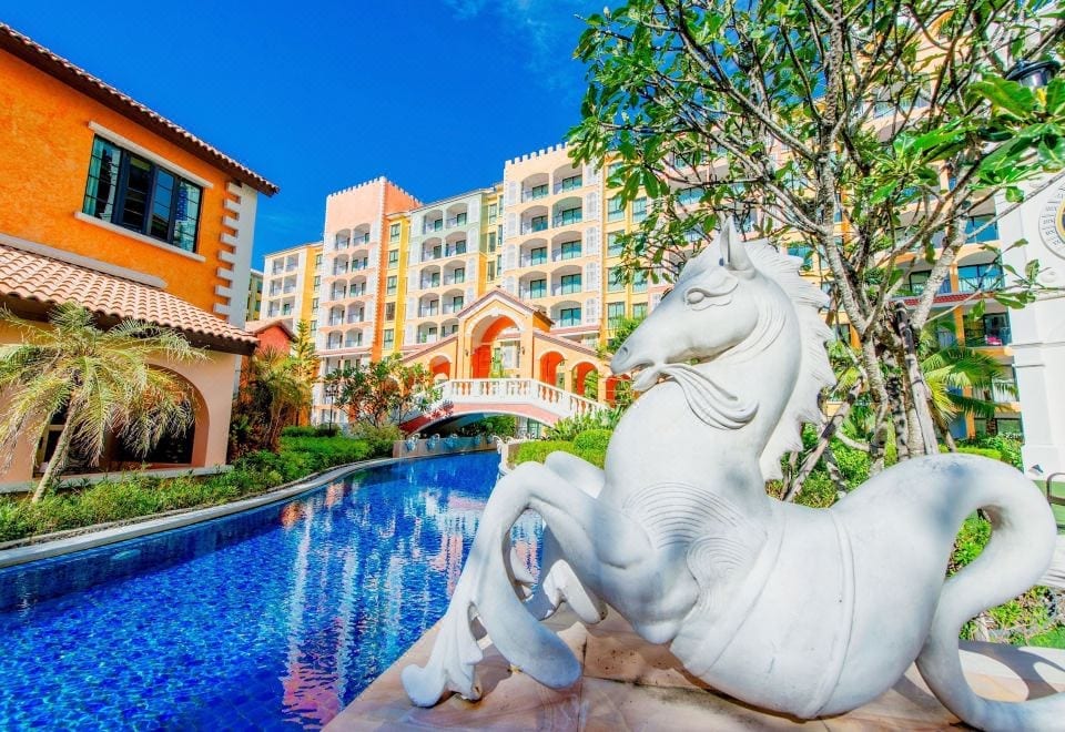 ห้องพักแบบมีครัวและระเบียงภายในโครงการ Venetian Pattaya