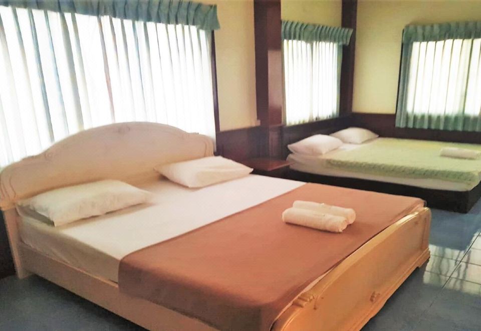 บริเวณอาคารที่พัก Thap Lamu Andaman Resort ย่านทับละมุ