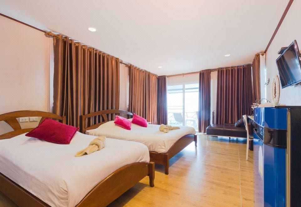 ห้องพักของ Mhork Buri Resort พร้อมระเบียงส่วนตัวหันออกวิวภูเขาเขาค้อ