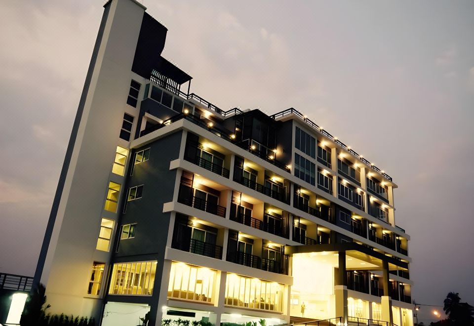 ห้องพักใหม่สะอาดสไตล์ทันสมัยที่ SR Residence Hotel เพชรบูรณ์