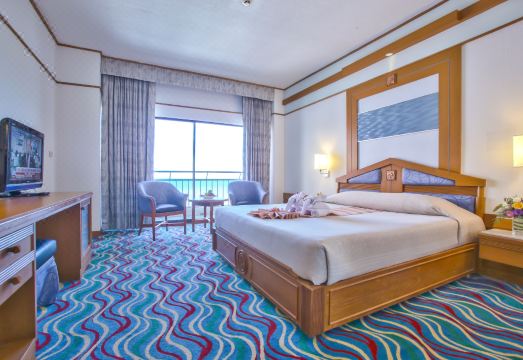 ล็อบบี้และบรรยากาศภายใน Asia Cha-am Hotel ริมหาดชะอำ