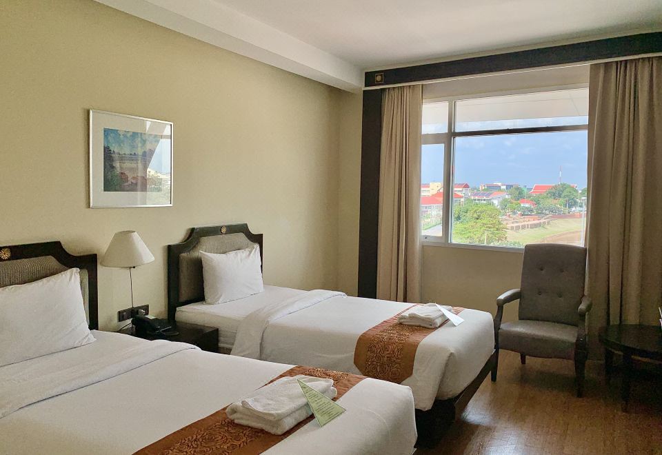มุมอาคารและพื้นที่ส่วนกลางริมแม่น้ำน่านของ Wangchan Riverview