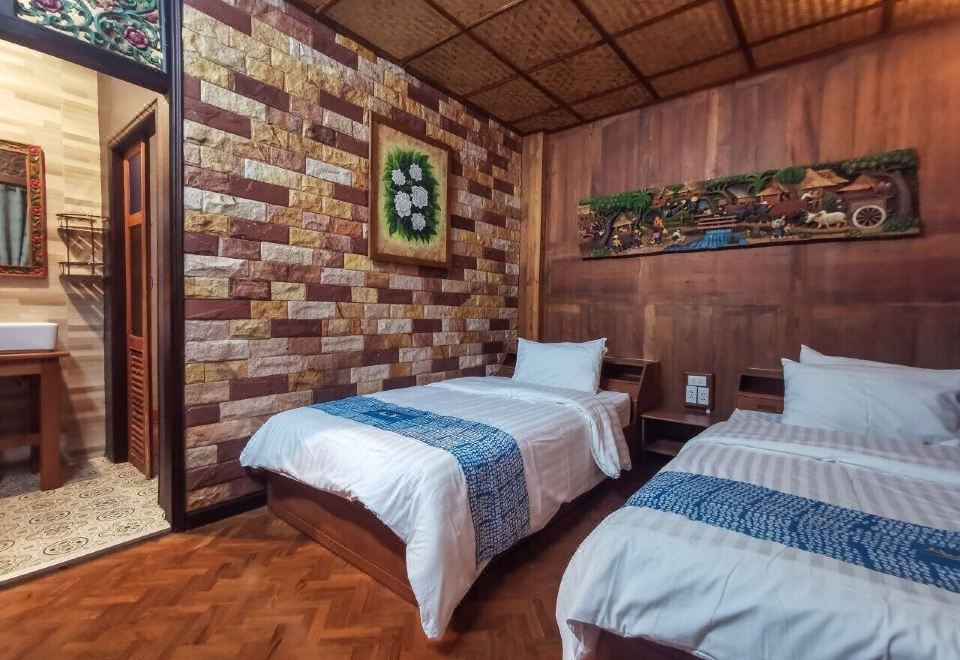 Baanthep Antique Homestay