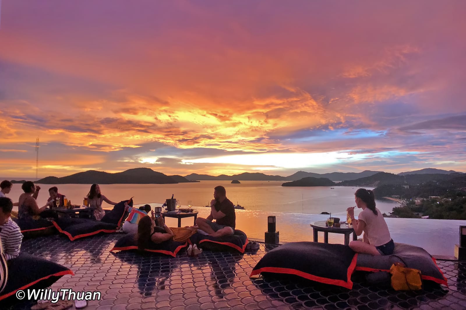 BABA Nest rooftop bar บนยอดแหลม วิว 360 องศายามพระอาทิตย์ตก
