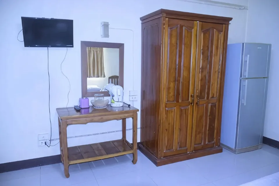 ห้องพักของ Peamsuk Sweet ปราจีนบุรี ห้องกว้าง เตียงใหญ่ มีแอร์