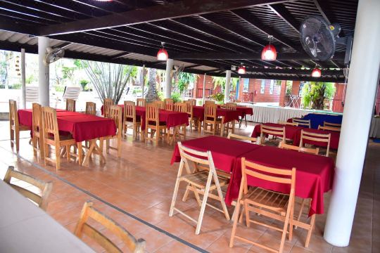 ห้องพักสไตล์บ้านพักของ Ban Krut Resort พร้อมระเบียงส่วนตัว
