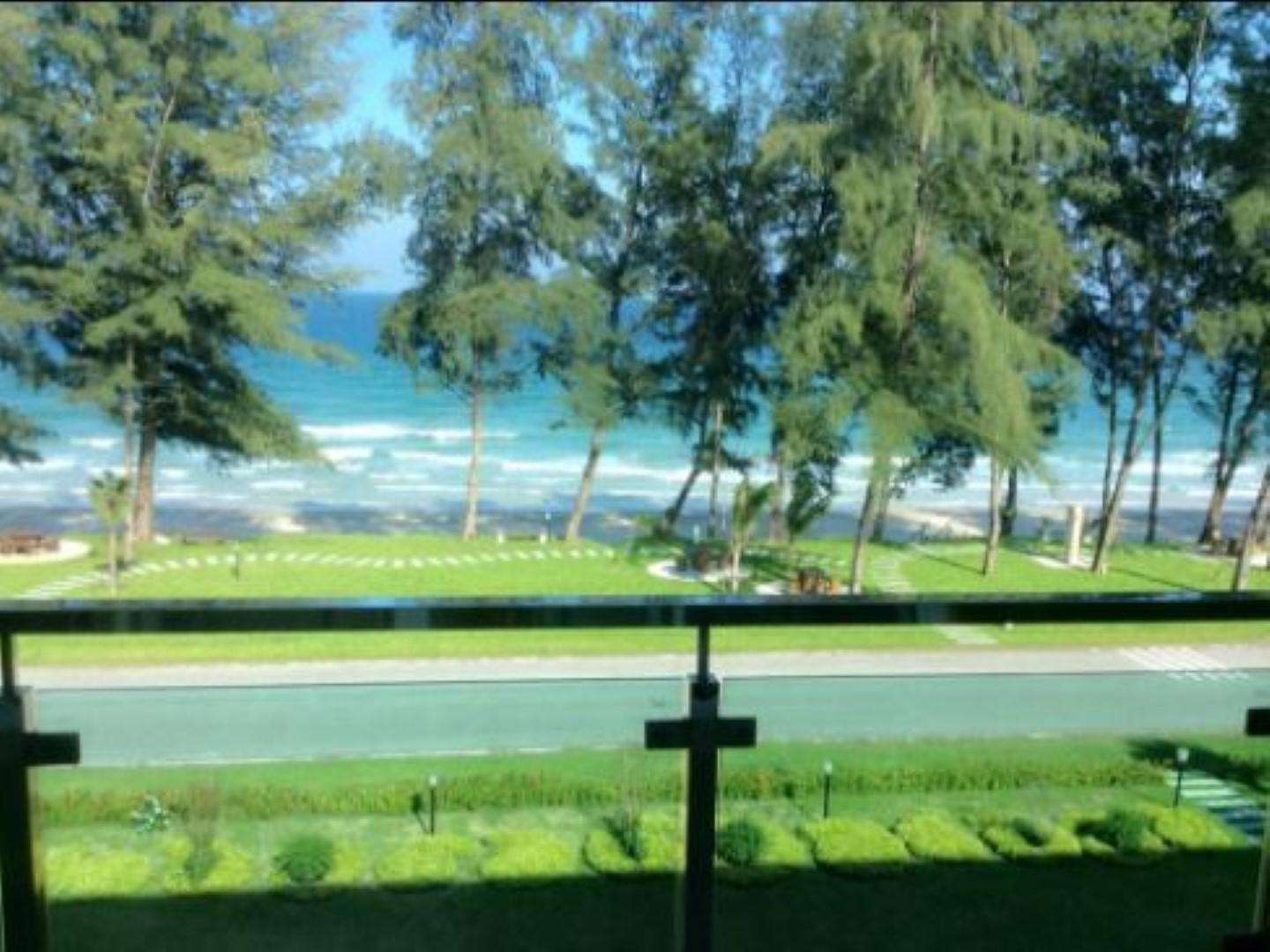 มุมพักผ่อนและสวนริมทะเลของ Greenseaview Resort หาดดอนสำราญ-แม่รำพึง
