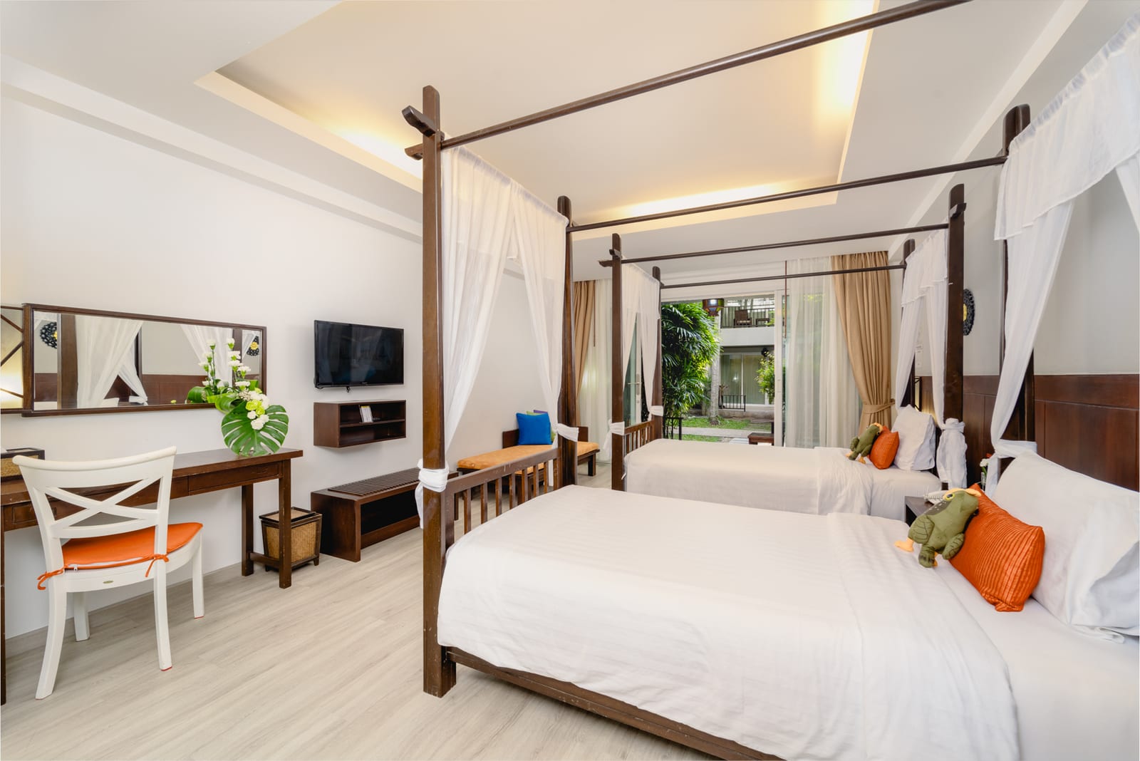 The rooftop pool with limestone-cliff views at Railay Princess Resort & Spa