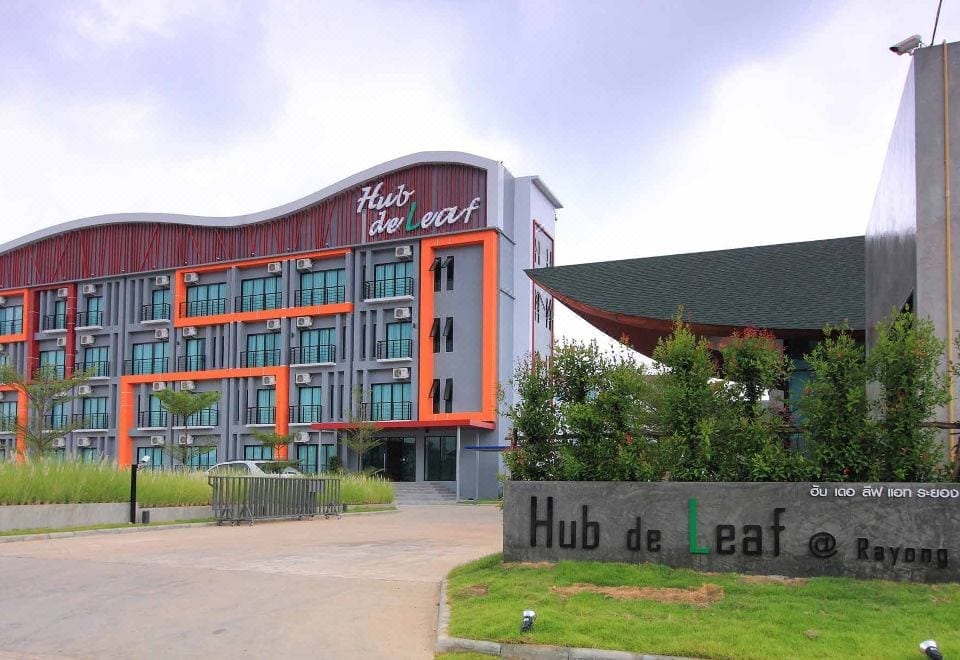 ส่วนต้อนรับและงานตกแต่งดีไซน์ของ Hub de Leaf at Rayong Design Resort