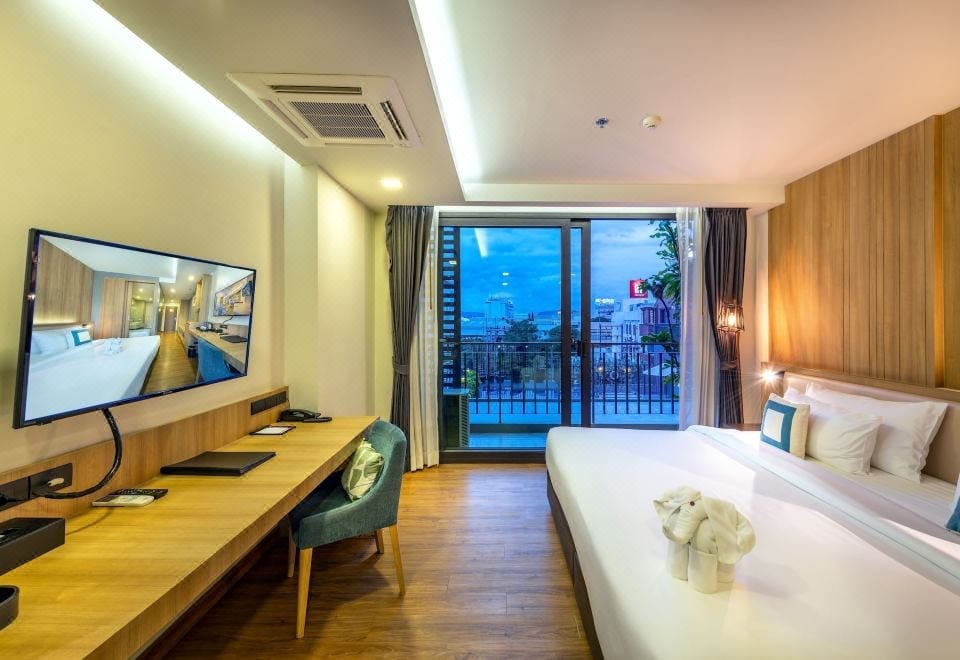 อาคาร PLAAI Prime Hotel Rayong (เดิม D Varee Diva Central) บนถนนสุขุมวิท กลางเมืองระยอง