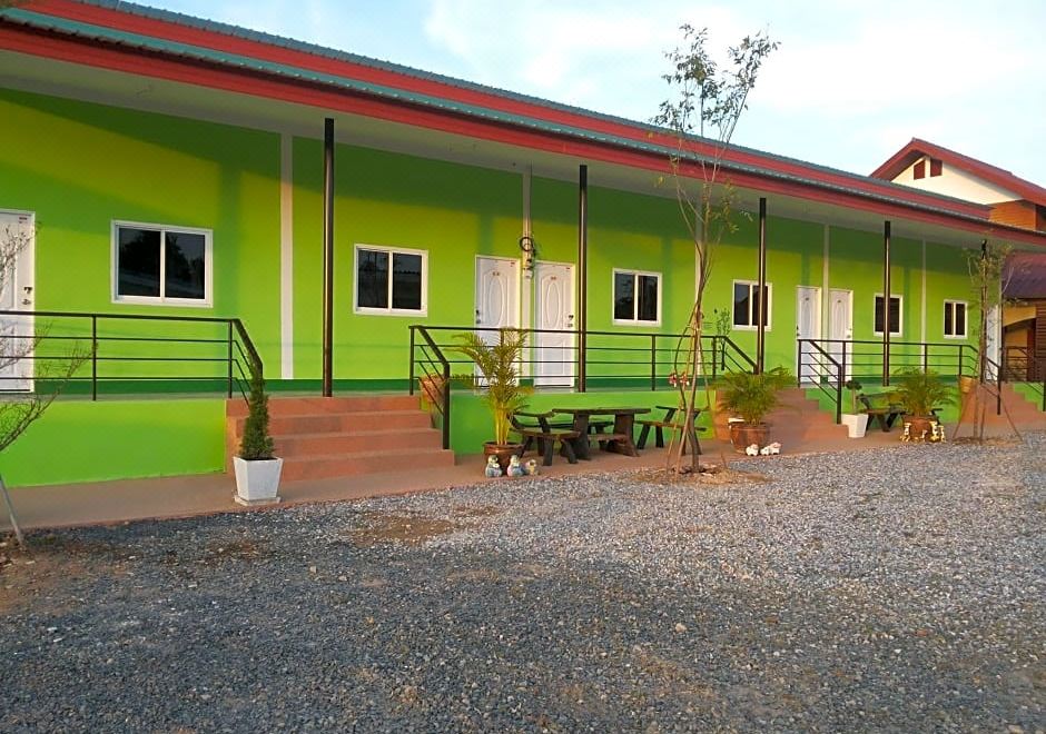 Resort Baan Fahsai Daosuay