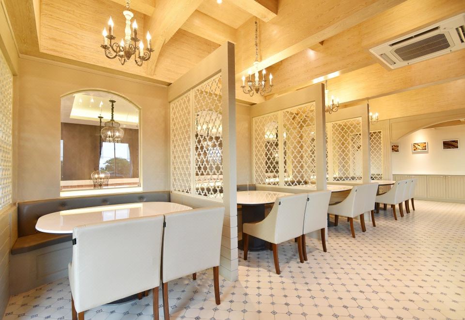 ร้านอาหารและคาเฟ่ภายในโรงแรม La Villa Boutique