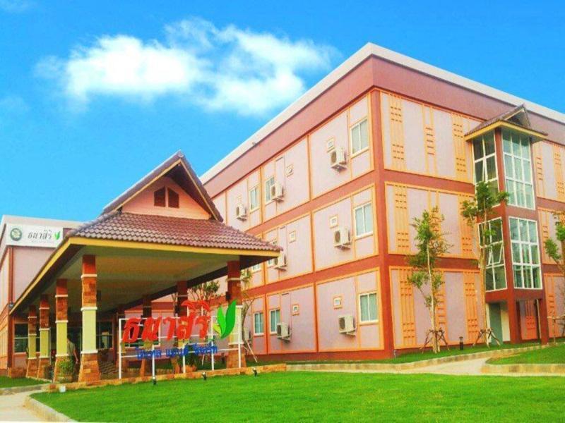 Thanasiri Hotel & Resort