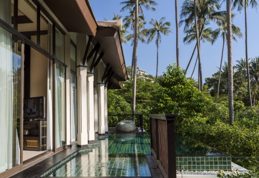 มุมพักผ่อนริมทะเลของ Banyan Tree Samui ท่ามกลางสวนเขตร้อนและวิวอ่าว