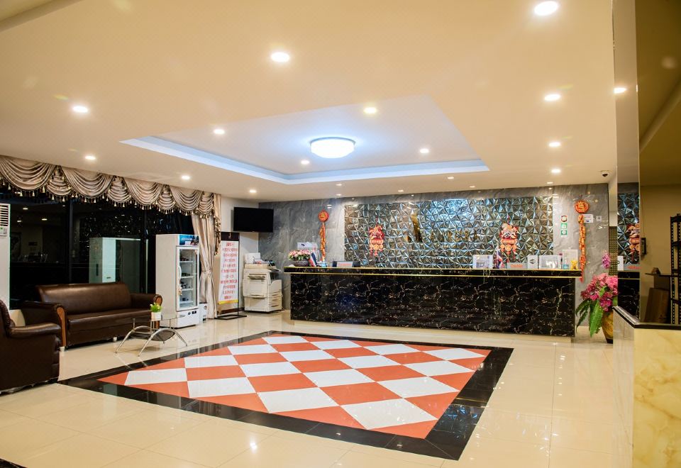 บรรยากาศห้องพักและพื้นที่ภายในของ Aurora Suvarnabhumi Hotel