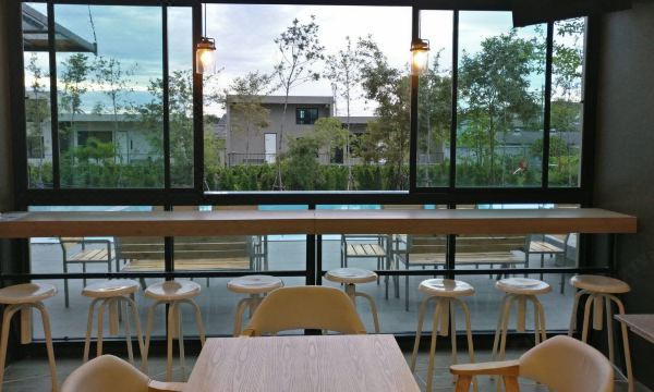 ร้านอาหารและพื้นที่ส่วนกลางของ The Residence Thepkanjana สมุทรสาคร