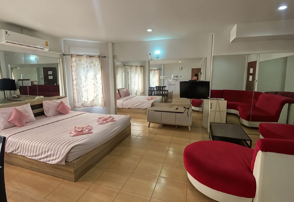 Alongkorn Hotel by SB