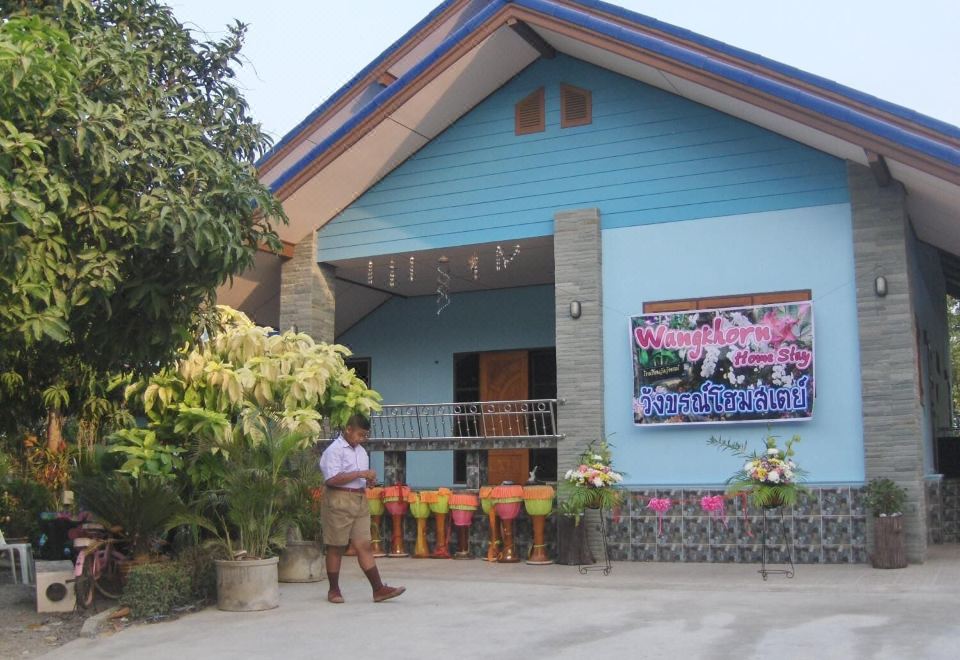 Sing Buri Homestay