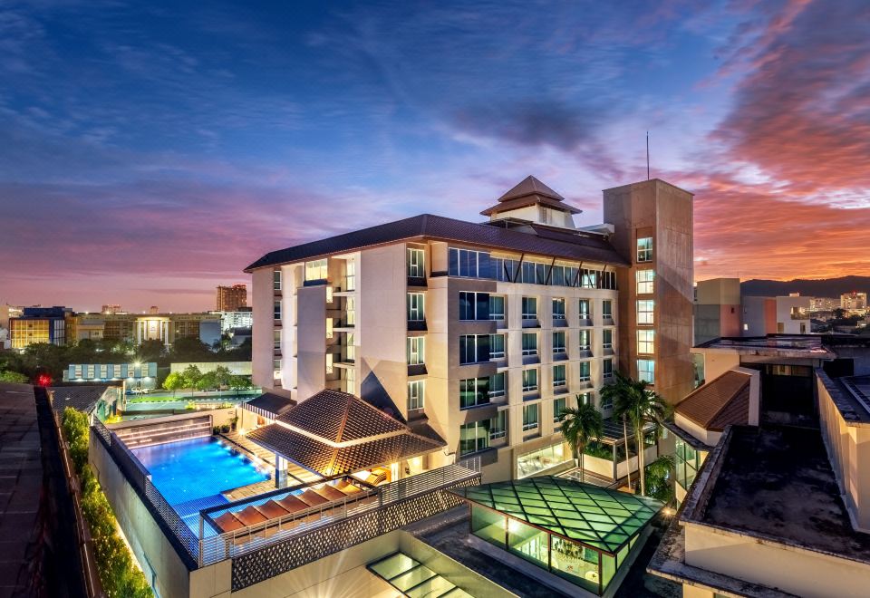 Buri Sriphu Hotel