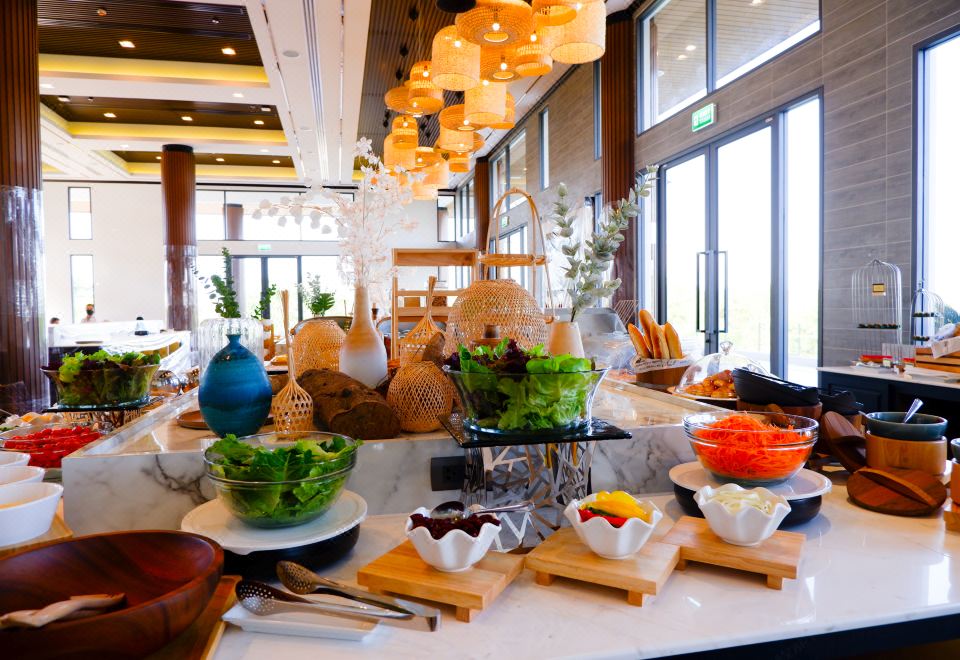 ห้องอาหาร The Riva ของ Laguna Grand Hotel & Spa Songkhla