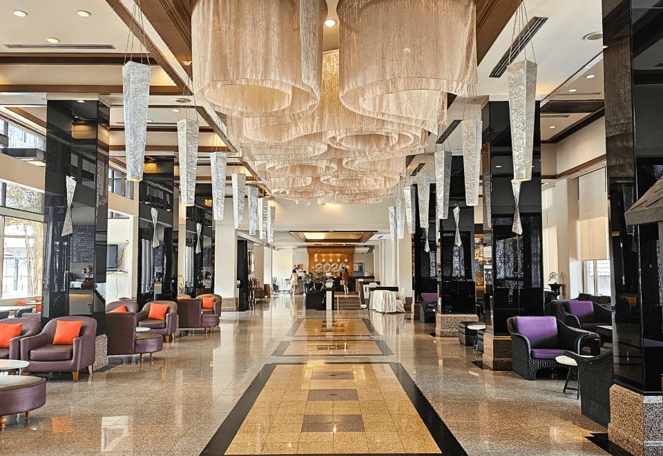 Songphanburi Hotel (โรงแรมสองพันบุรี)