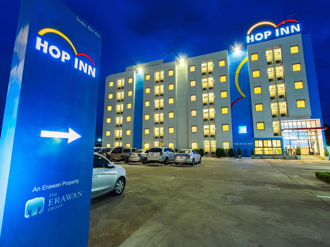 บรรยากาศล็อบบี้และพื้นที่ต้อนรับของ Hop Inn Surin สุรินทร์