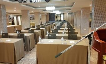 ห้องพักของ Soho Boutique Hotel ตาก ตกแต่งสไตล์โมเดิร์น เตียงนุ่ม สะอาด