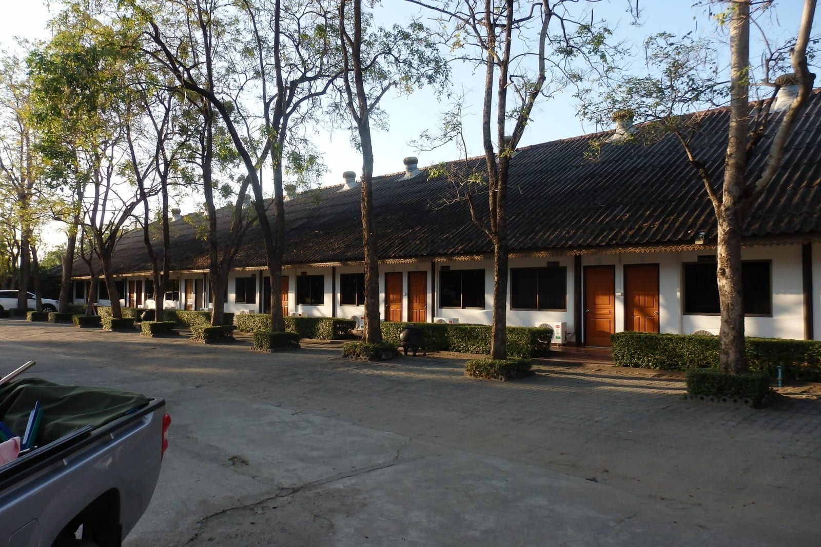 ห้องพักของ Suansin Garden Hotel เตียงนุ่ม โทนอบอุ่น ห้องกว้าง
