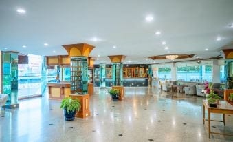 บรรยากาศริมแม่น้ำปิงด้านหน้าโรงแรมเวียงตาก เมืองตาก