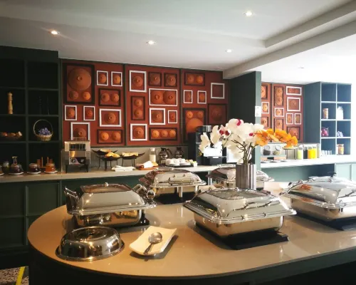 ร้านอาหารบุฟเฟ่ต์เช้าของ The Quart Ruamrudee by UHG กรุงเทพ เปิดถึง 11.00 น.