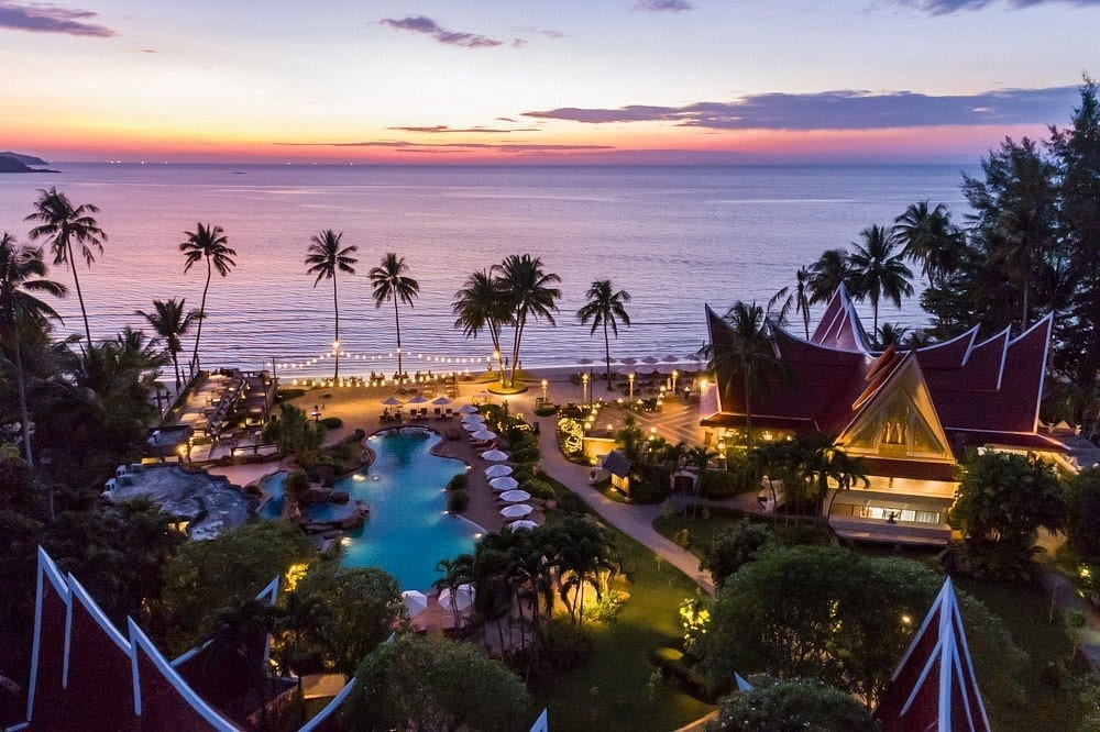 หาดส่วนตัวของ Santhiya Tree Koh Chang ริมหาดคลองพร้าว เกาะช้าง