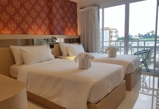Kavinburi Green Hotel