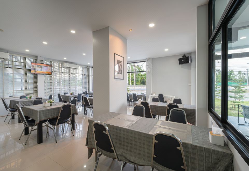 บรรยากาศภายในของ C2U Hotel Uthai Thani อุทัยธานี
