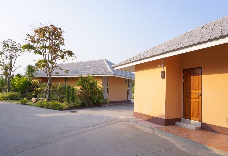 มุมห้องพักและสิ่งอำนวยความสะดวกของ S Ville Resort อุทัยธานี