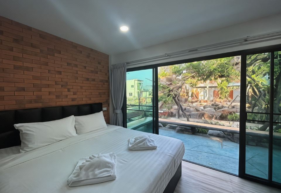 Uthaithani Resort